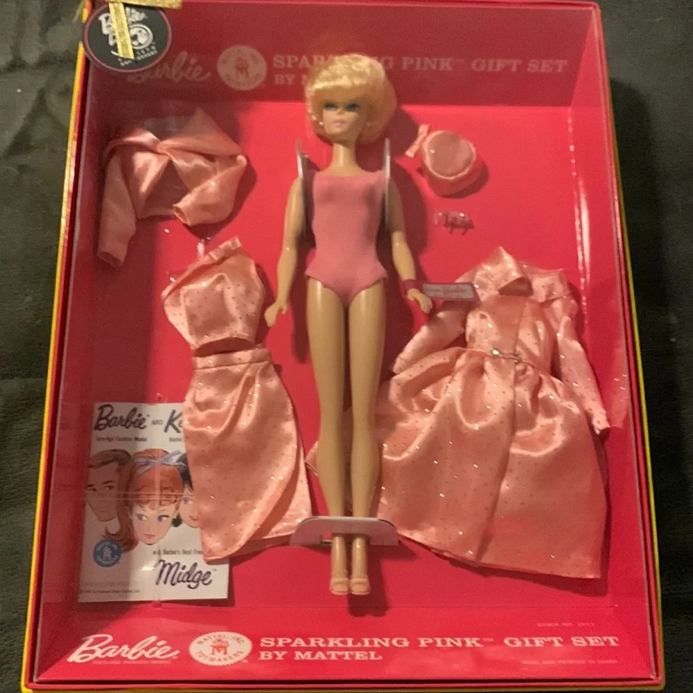 Barbie Sparkling Pink Gift Set. - Picture 1 of 7
